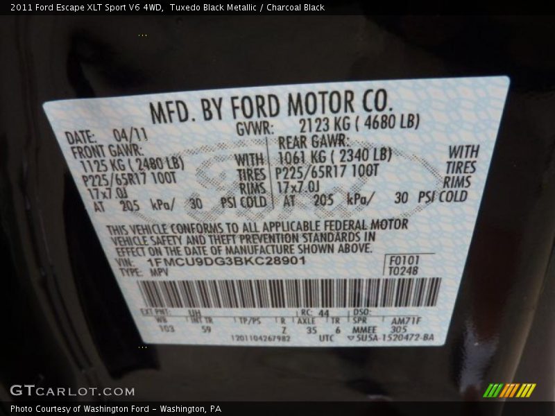 Tuxedo Black Metallic / Charcoal Black 2011 Ford Escape XLT Sport V6 4WD