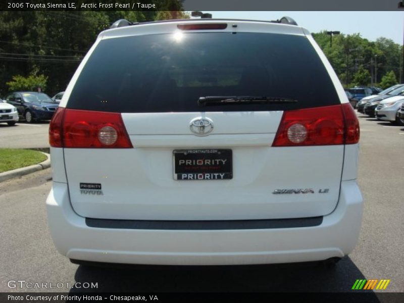 Arctic Frost Pearl / Taupe 2006 Toyota Sienna LE