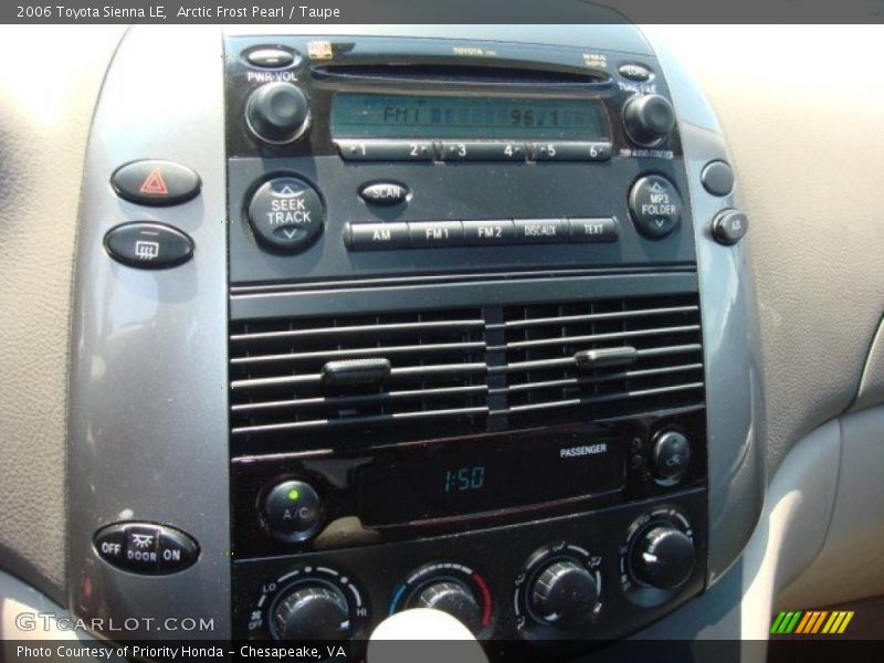 Arctic Frost Pearl / Taupe 2006 Toyota Sienna LE