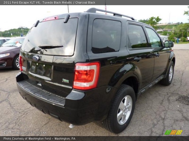 Tuxedo Black Metallic / Charcoal Black 2011 Ford Escape XLT V6