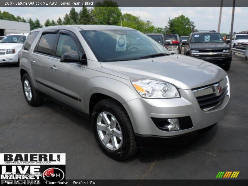 Silver Pearl / Black 2007 Saturn Outlook XE AWD