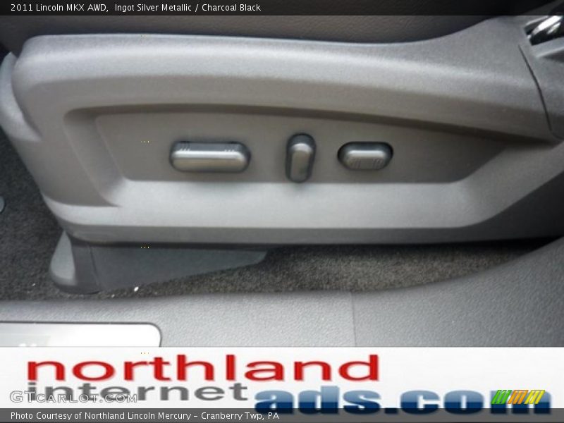 Ingot Silver Metallic / Charcoal Black 2011 Lincoln MKX AWD
