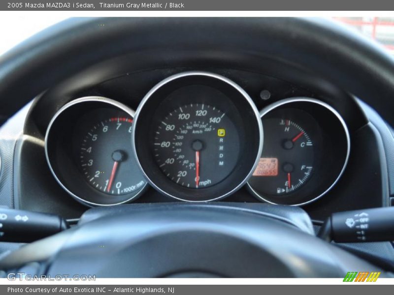  2005 MAZDA3 i Sedan i Sedan Gauges