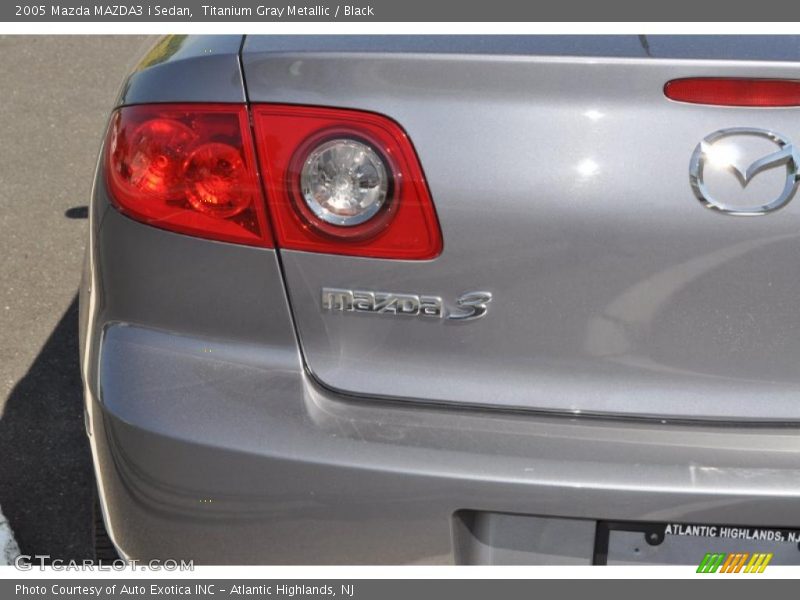 Titanium Gray Metallic / Black 2005 Mazda MAZDA3 i Sedan