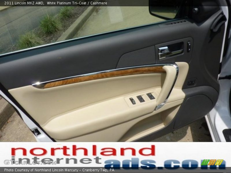 White Platinum Tri-Coat / Cashmere 2011 Lincoln MKZ AWD