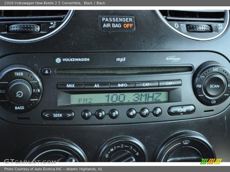 Controls of 2009 New Beetle 2.5 Convertible