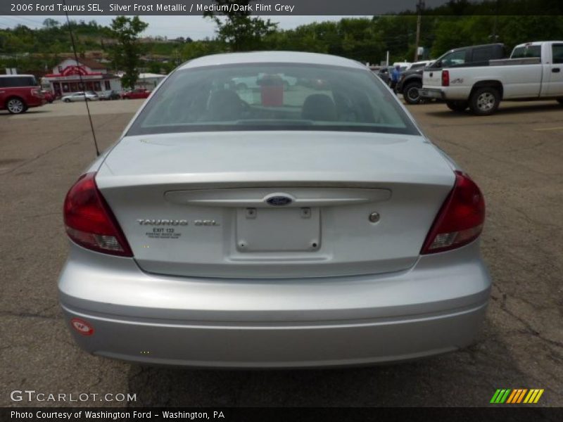 Silver Frost Metallic / Medium/Dark Flint Grey 2006 Ford Taurus SEL