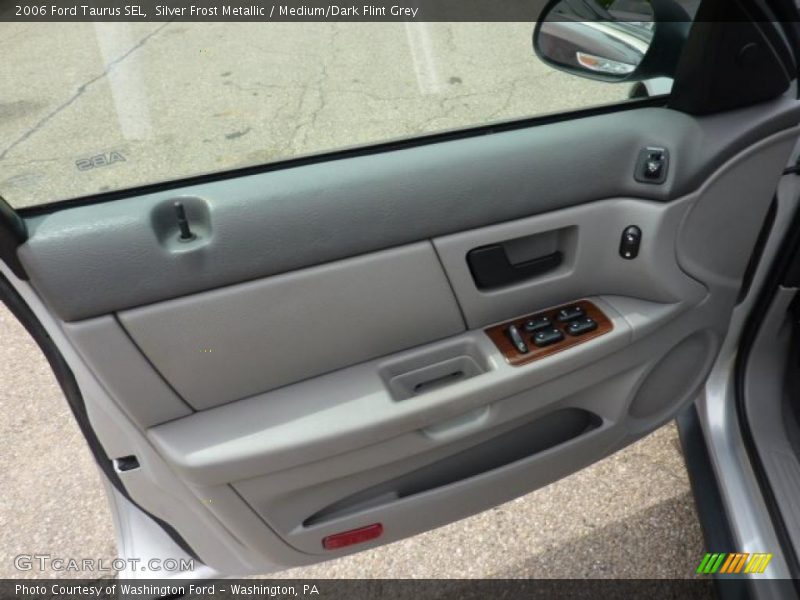 Silver Frost Metallic / Medium/Dark Flint Grey 2006 Ford Taurus SEL