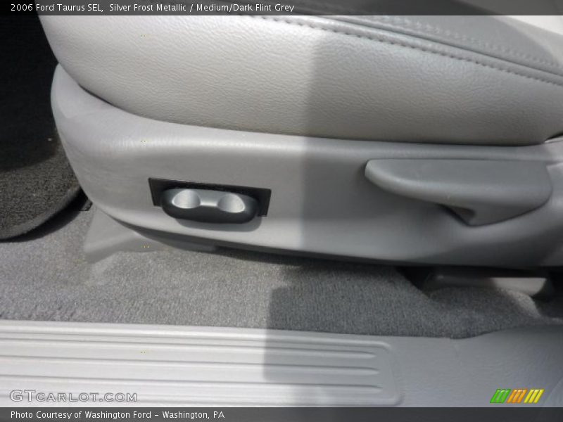 Silver Frost Metallic / Medium/Dark Flint Grey 2006 Ford Taurus SEL