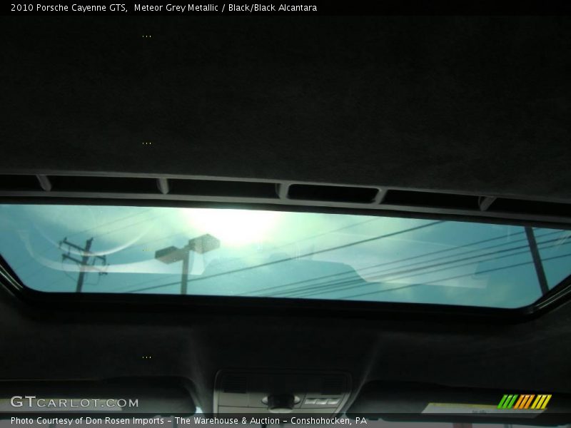 Sunroof of 2010 Cayenne GTS