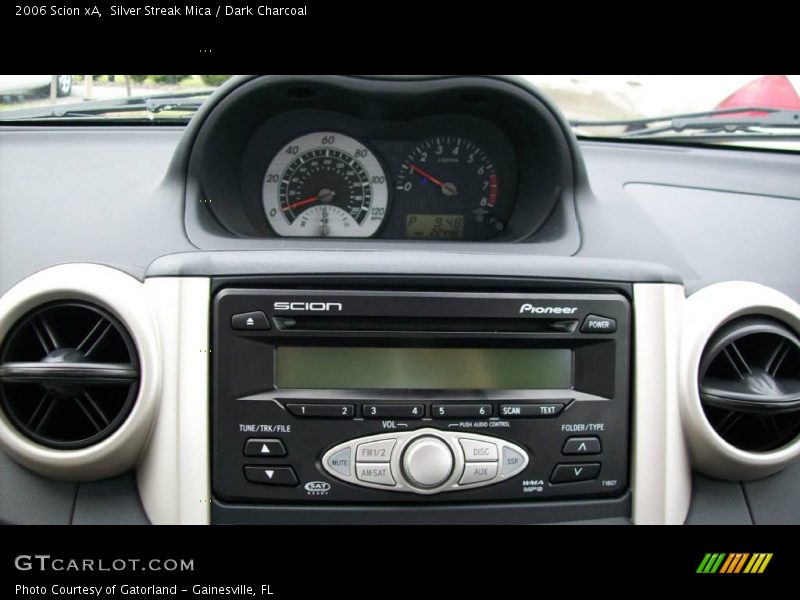 Silver Streak Mica / Dark Charcoal 2006 Scion xA