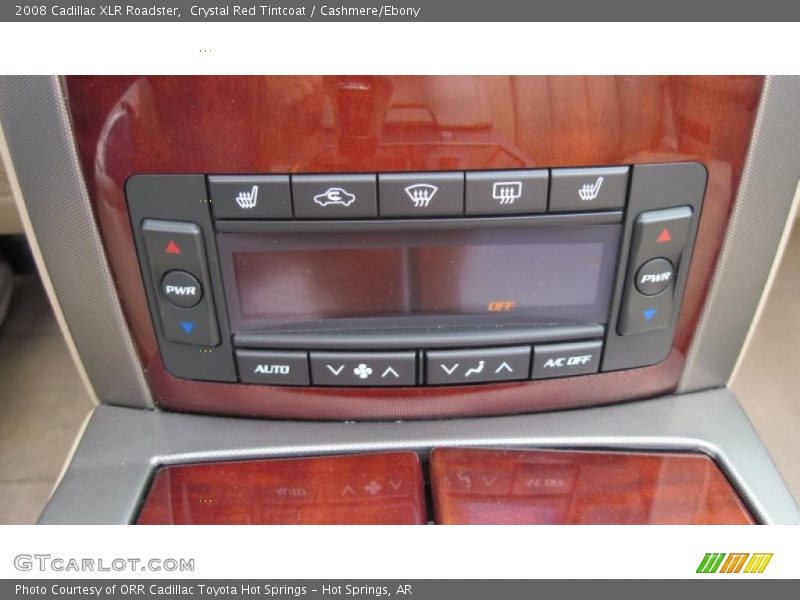 Controls of 2008 XLR Roadster