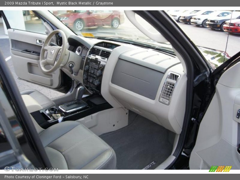  2009 Tribute i Sport Graystone Interior