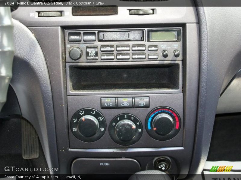 Black Obsidian / Gray 2004 Hyundai Elantra GLS Sedan