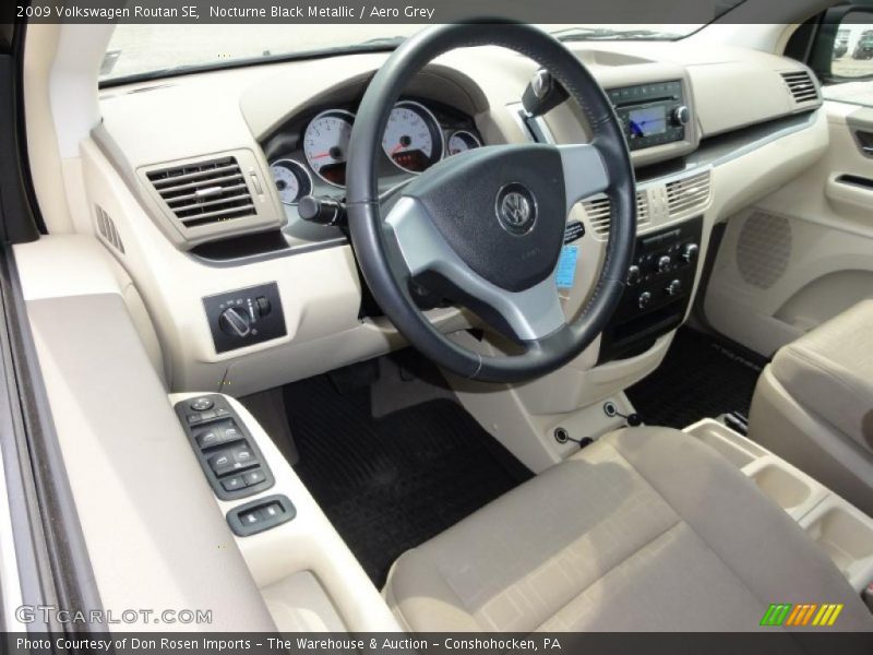 Nocturne Black Metallic / Aero Grey 2009 Volkswagen Routan SE