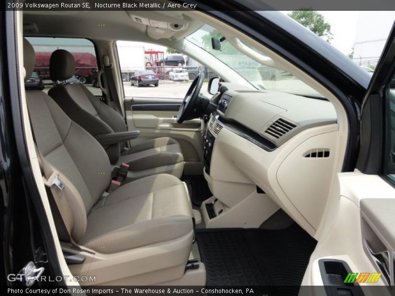 Nocturne Black Metallic / Aero Grey 2009 Volkswagen Routan SE
