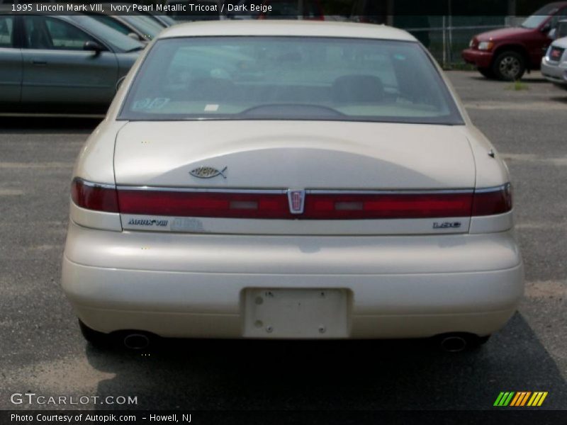 Ivory Pearl Metallic Tricoat / Dark Beige 1995 Lincoln Mark VIII