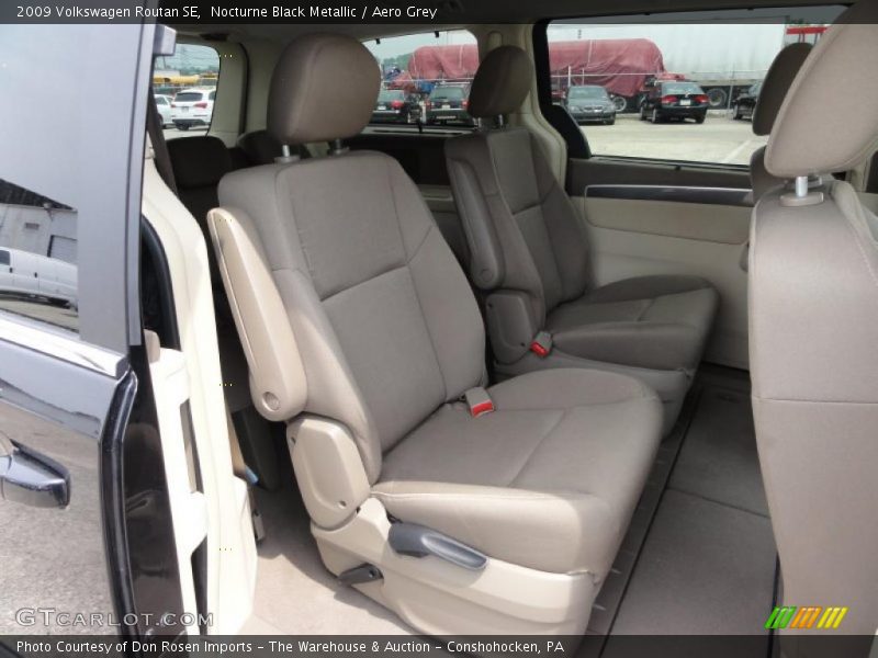 Nocturne Black Metallic / Aero Grey 2009 Volkswagen Routan SE