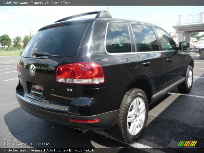 Black / Teak 2005 Volkswagen Touareg V8