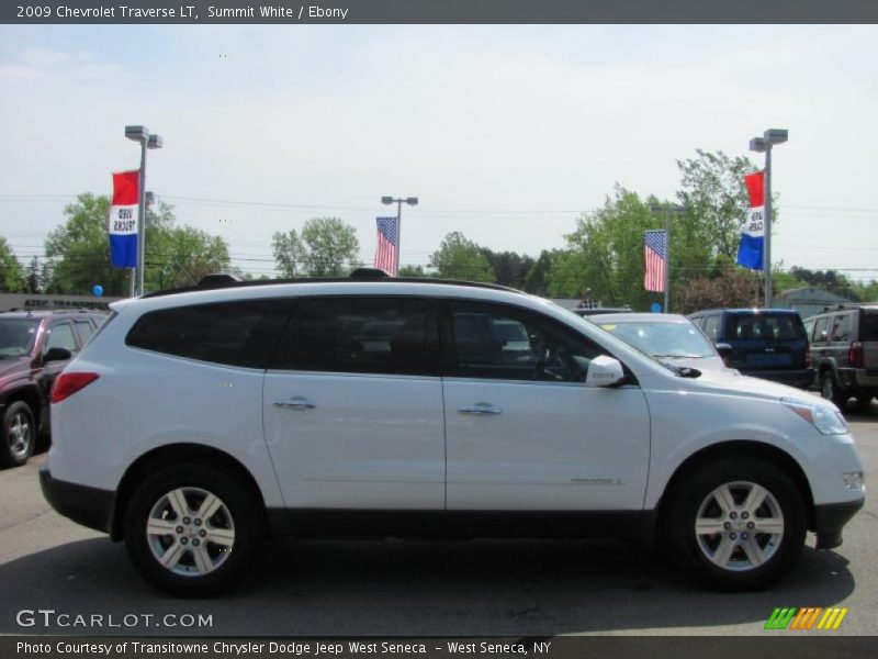 Summit White / Ebony 2009 Chevrolet Traverse LT