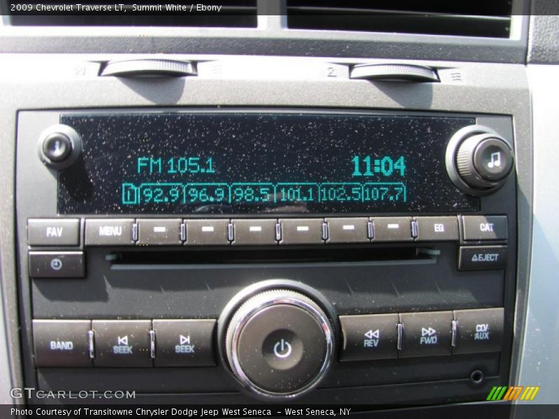 Summit White / Ebony 2009 Chevrolet Traverse LT