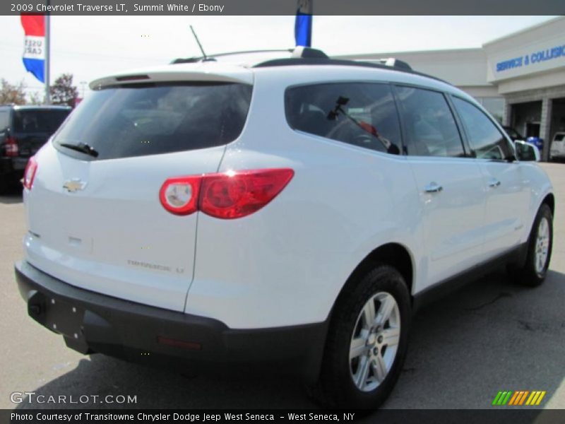 Summit White / Ebony 2009 Chevrolet Traverse LT