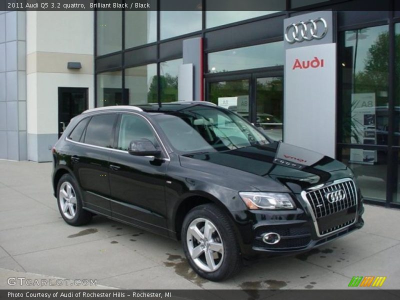 Brilliant Black / Black 2011 Audi Q5 3.2 quattro