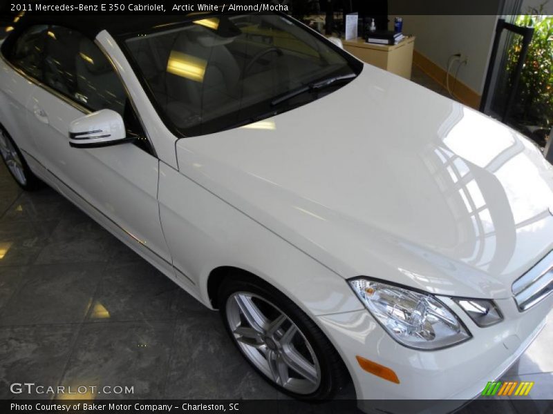 Arctic White / Almond/Mocha 2011 Mercedes-Benz E 350 Cabriolet