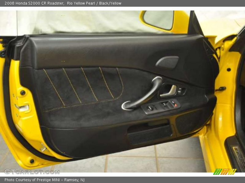 Door Panel of 2008 S2000 CR Roadster