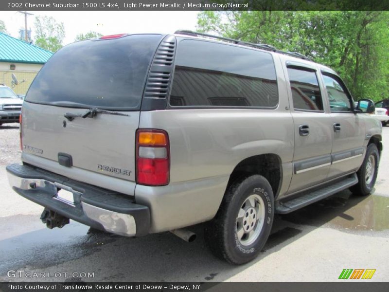 Light Pewter Metallic / Medium Gray/Neutral 2002 Chevrolet Suburban 1500 LS 4x4