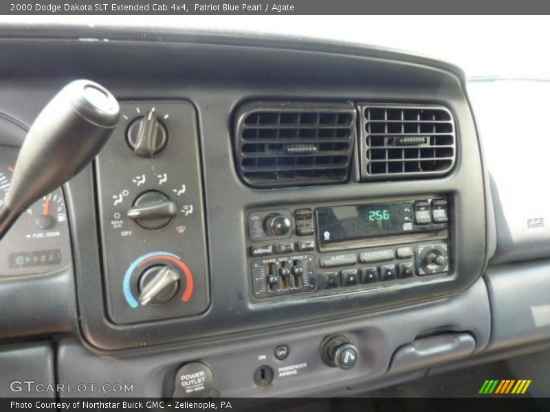 Patriot Blue Pearl / Agate 2000 Dodge Dakota SLT Extended Cab 4x4