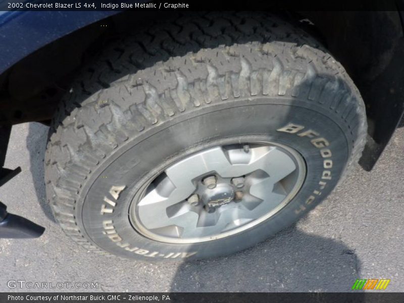 Indigo Blue Metallic / Graphite 2002 Chevrolet Blazer LS 4x4
