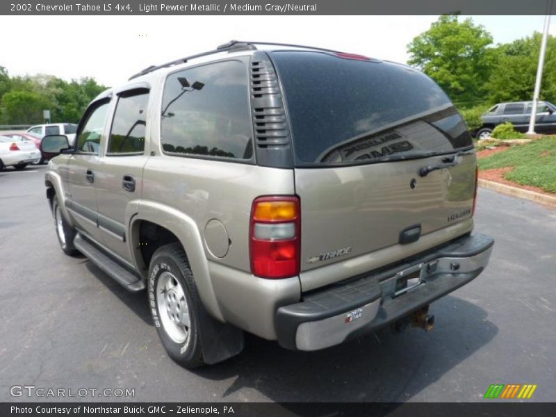 Light Pewter Metallic / Medium Gray/Neutral 2002 Chevrolet Tahoe LS 4x4