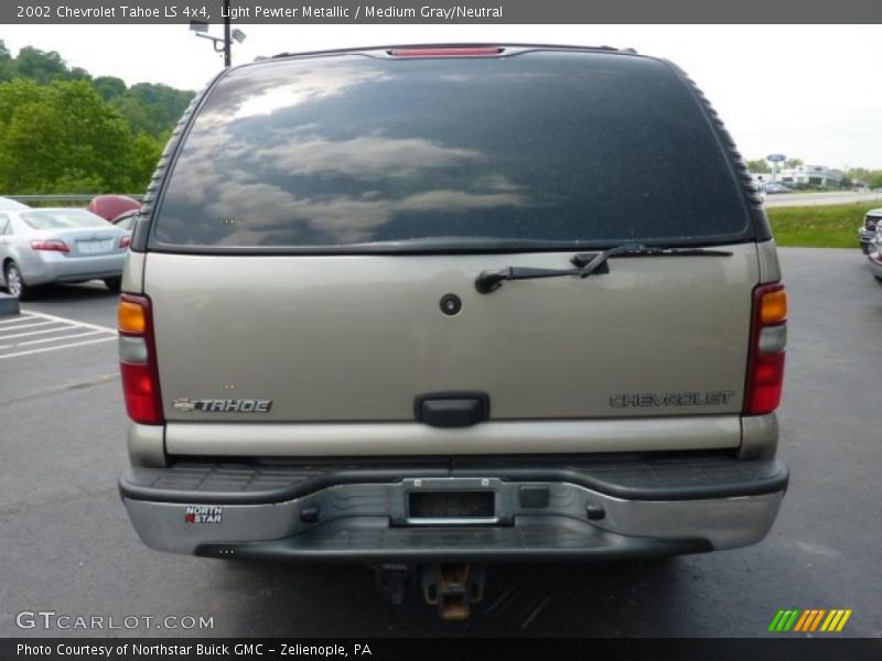 Light Pewter Metallic / Medium Gray/Neutral 2002 Chevrolet Tahoe LS 4x4