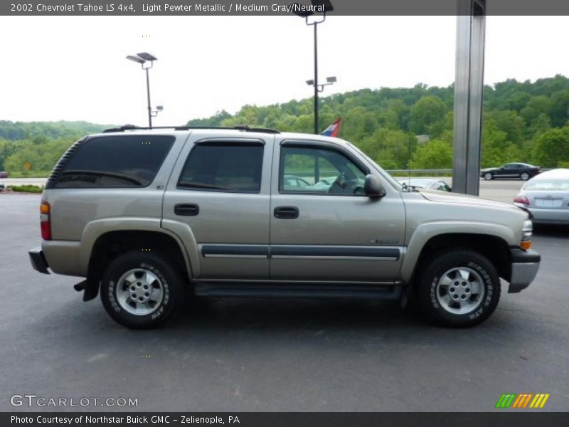 Light Pewter Metallic / Medium Gray/Neutral 2002 Chevrolet Tahoe LS 4x4
