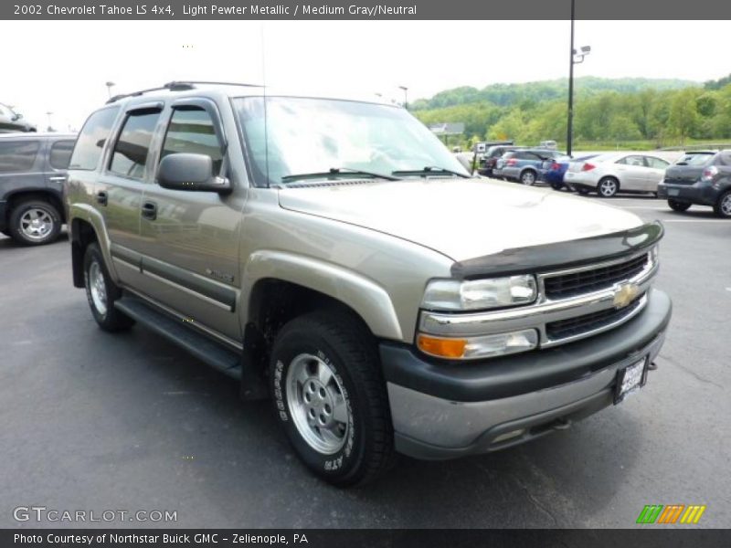Light Pewter Metallic / Medium Gray/Neutral 2002 Chevrolet Tahoe LS 4x4