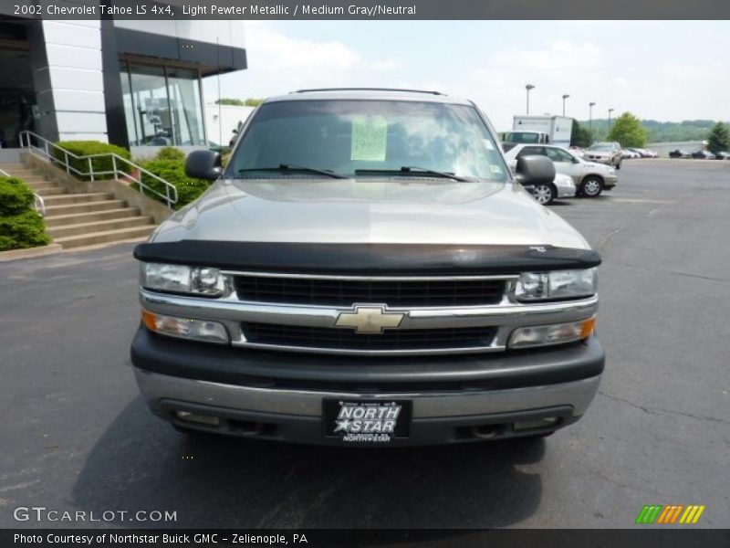 Light Pewter Metallic / Medium Gray/Neutral 2002 Chevrolet Tahoe LS 4x4