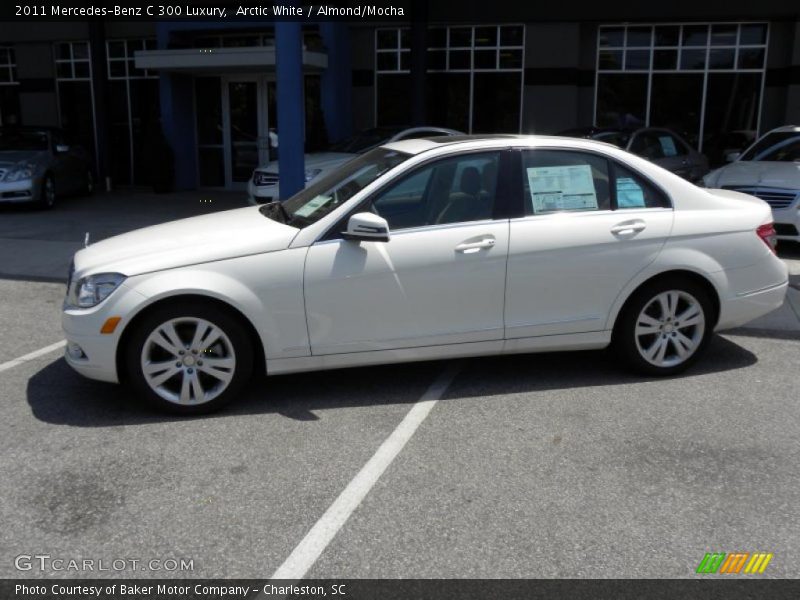 Arctic White / Almond/Mocha 2011 Mercedes-Benz C 300 Luxury