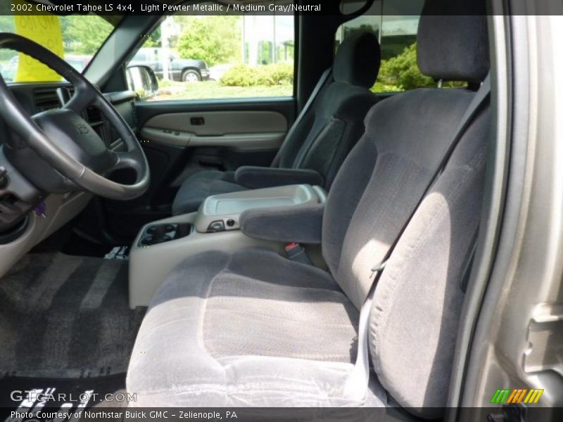 Light Pewter Metallic / Medium Gray/Neutral 2002 Chevrolet Tahoe LS 4x4