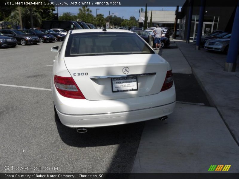 Arctic White / Almond/Mocha 2011 Mercedes-Benz C 300 Luxury