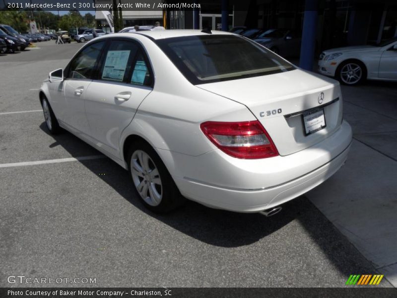 Arctic White / Almond/Mocha 2011 Mercedes-Benz C 300 Luxury