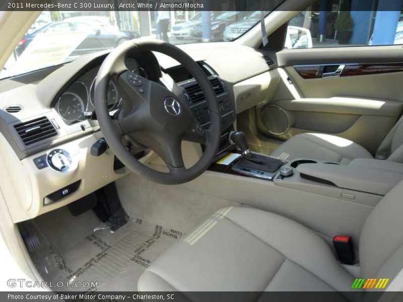Arctic White / Almond/Mocha 2011 Mercedes-Benz C 300 Luxury