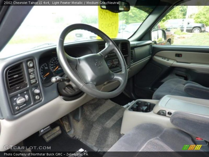 Light Pewter Metallic / Medium Gray/Neutral 2002 Chevrolet Tahoe LS 4x4