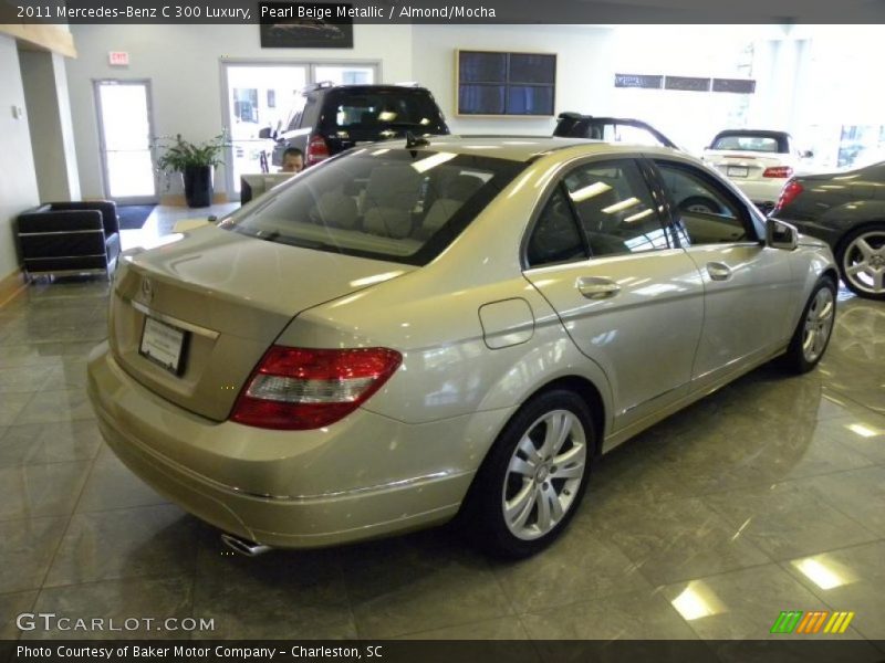 Pearl Beige Metallic / Almond/Mocha 2011 Mercedes-Benz C 300 Luxury