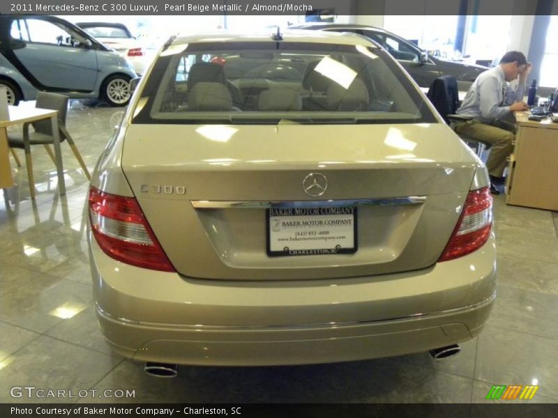 Pearl Beige Metallic / Almond/Mocha 2011 Mercedes-Benz C 300 Luxury