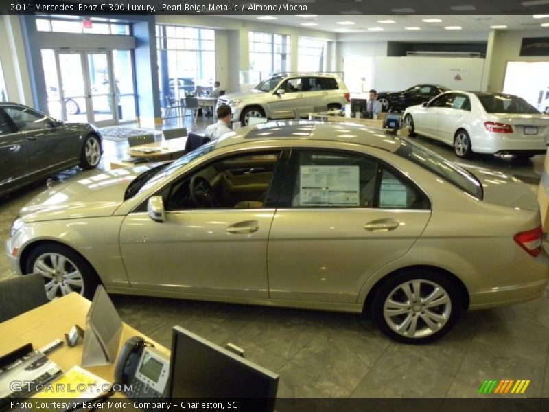 Pearl Beige Metallic / Almond/Mocha 2011 Mercedes-Benz C 300 Luxury