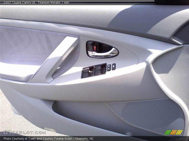 Titanium Metallic / Ash 2007 Toyota Camry LE
