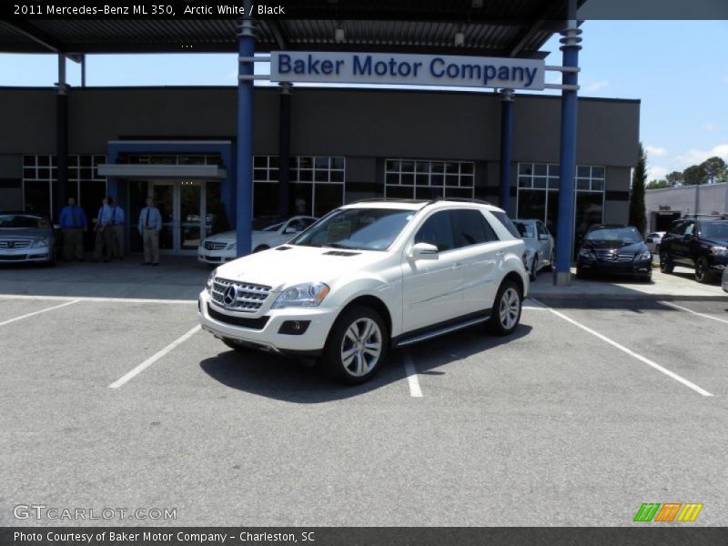 Arctic White / Black 2011 Mercedes-Benz ML 350