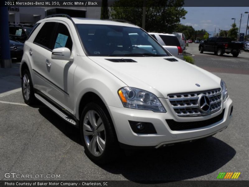 Arctic White / Black 2011 Mercedes-Benz ML 350