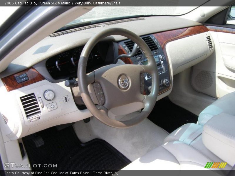Green Silk Metallic / Very Dark Cashmere/Shale 2006 Cadillac DTS